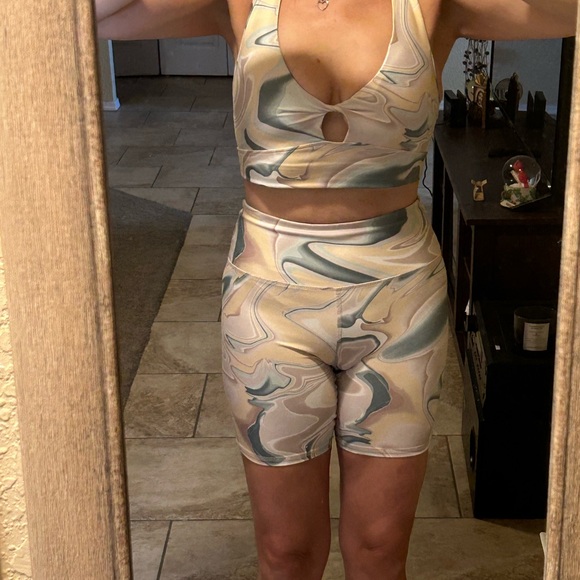 Jessica Simpson - Picture 2 of 7